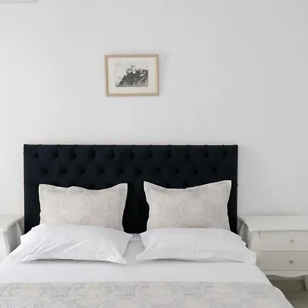 Cheerful Home! Апартаменты *