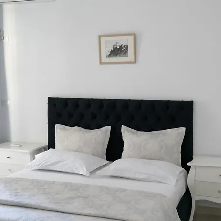 Cheerful Home! Апартаменты